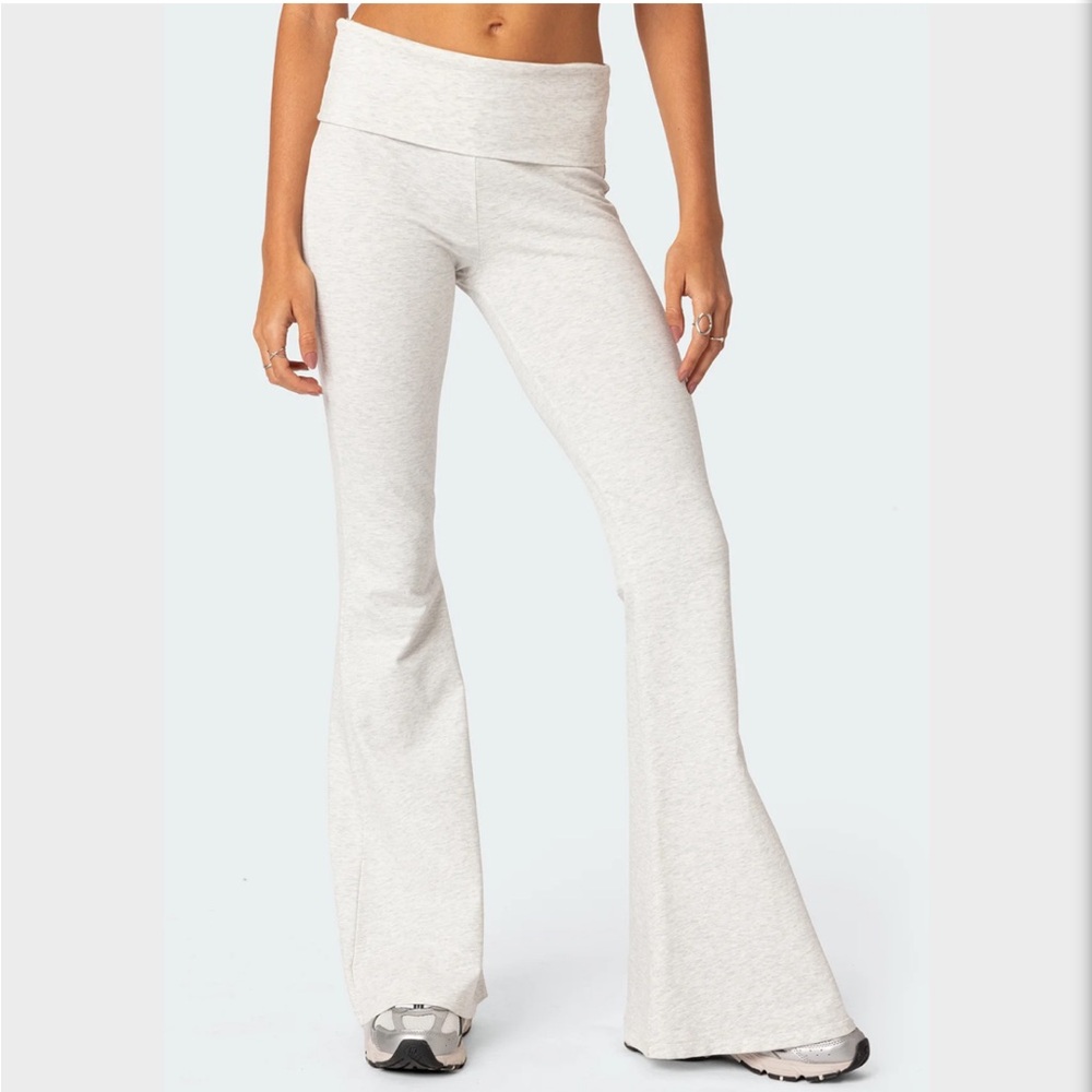 Edikted Flare Leggings